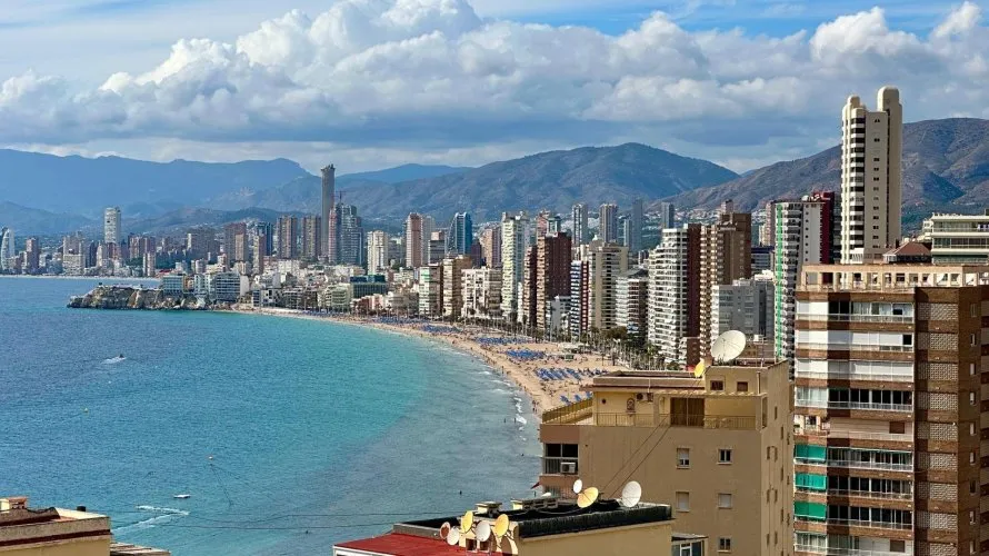 Apartamento de 1 dormitorio en Benidorm, España No. 1375 № 4