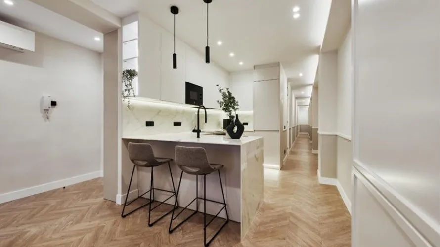 Apartamento de 3 dormitorios en Madrid, España No. 1490 № 21