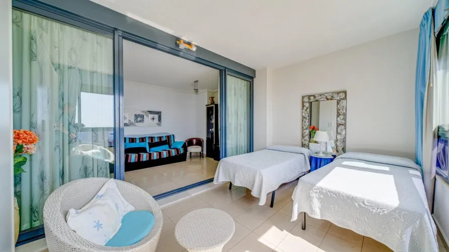 Apartamento de 1 dormitorio en Benidorm, España No. 1256 № 11