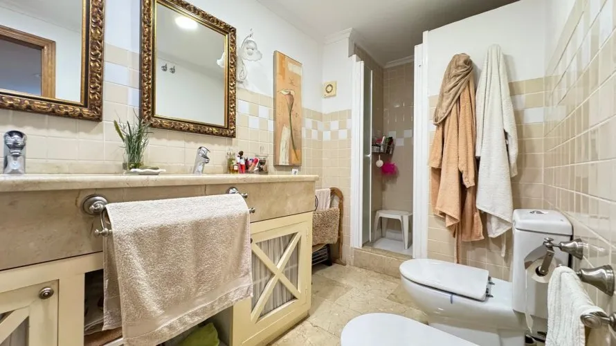 Apartamento de 4 dormitorios en Torrevieja, España No. 1134 № 18