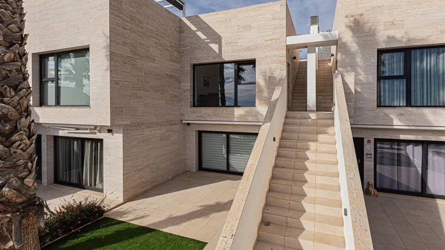 Ático de 67m² en Pinar De Campoverde, España No. 1671 № 1