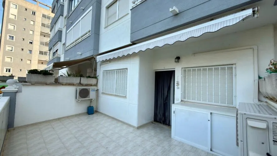 Apartamento de 2 dormitorios en Villajoyosa, España No. 1706