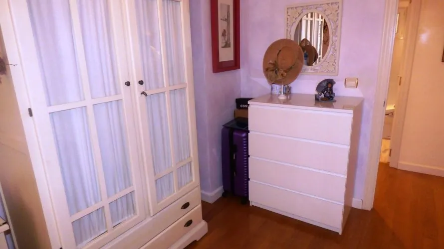 Apartamento de 3 dormitorios en Alicante, España No. 1730 № 1