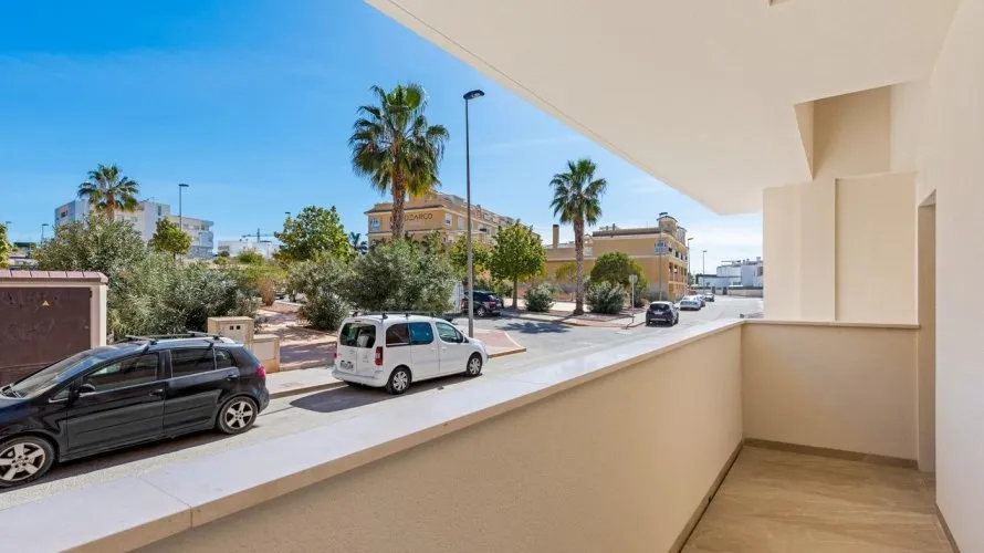 Apartamento de 2 dormitorios en Benijófar, España No. 1357 № 8