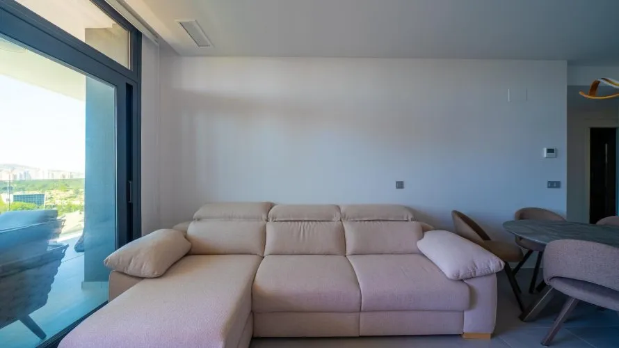 Apartamento de 2 dormitorios en Benidorm, España No. 1442 № 1