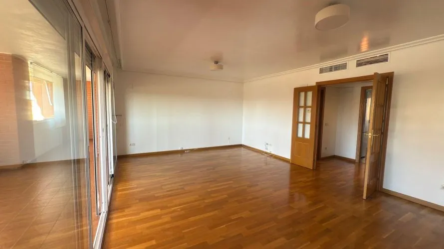 Apartamento de 3 dormitorios en Alicante, España No. 1086 № 20