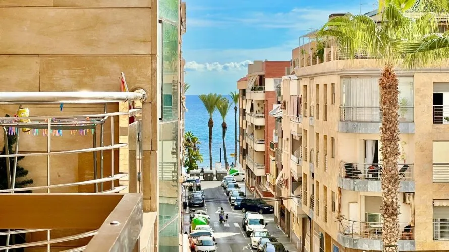 Apartamento de 3 dormitorios en Torrevieja, España No. 1114 № 5