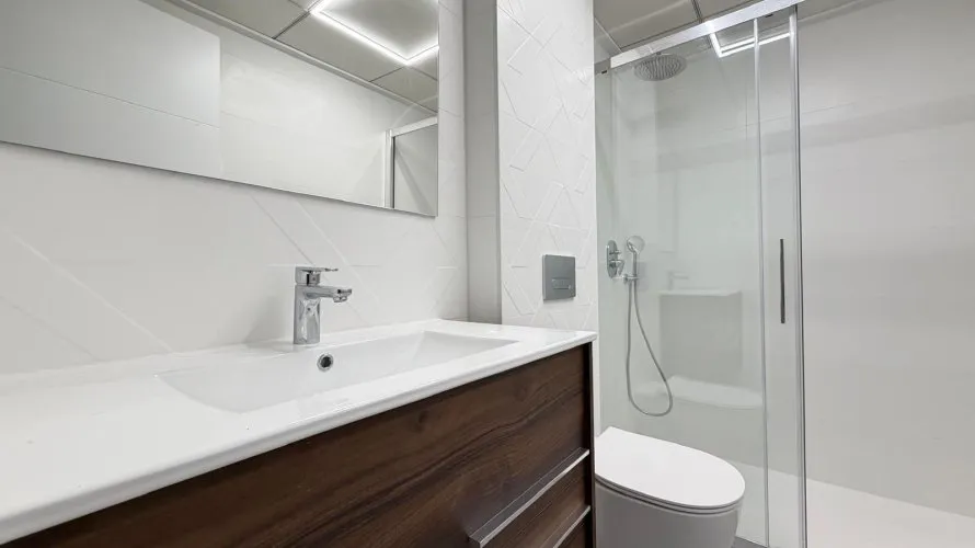 Apartamento de 3 dormitorios en Torrevieja, España No. 1140 № 18