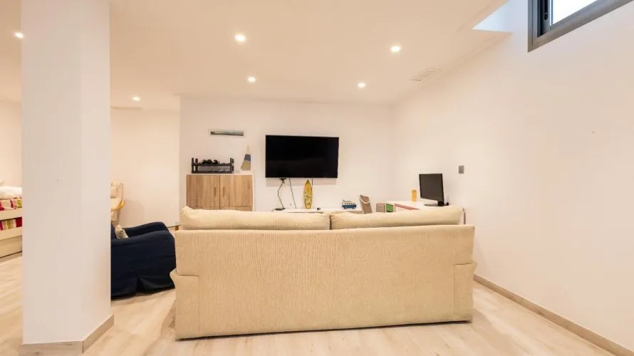 Apartamento de 4 dormitorios en La Florida, España No. 1640 № 21