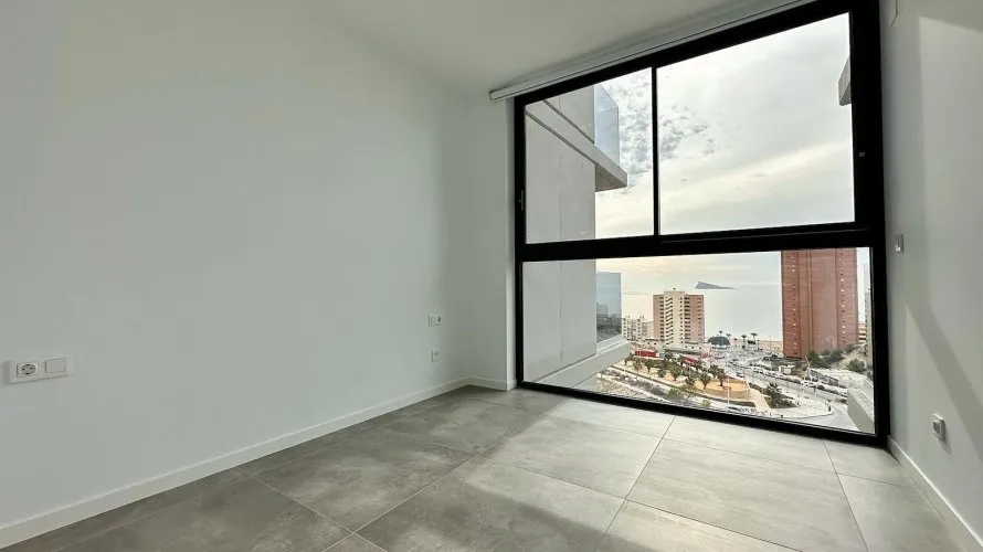 Apartamento de 2 dormitorios en Benidorm, España No. 1308 № 15