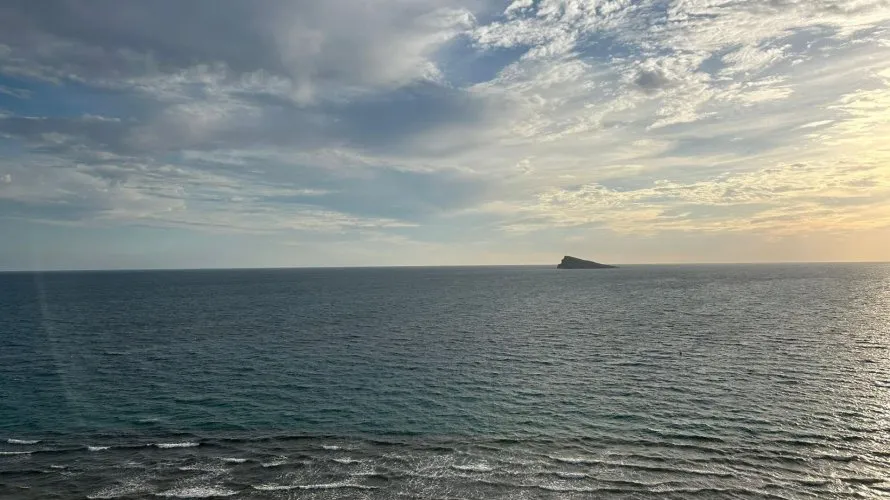 Apartamento de 2 dormitorios en Benidorm, España No. 1394 № 28