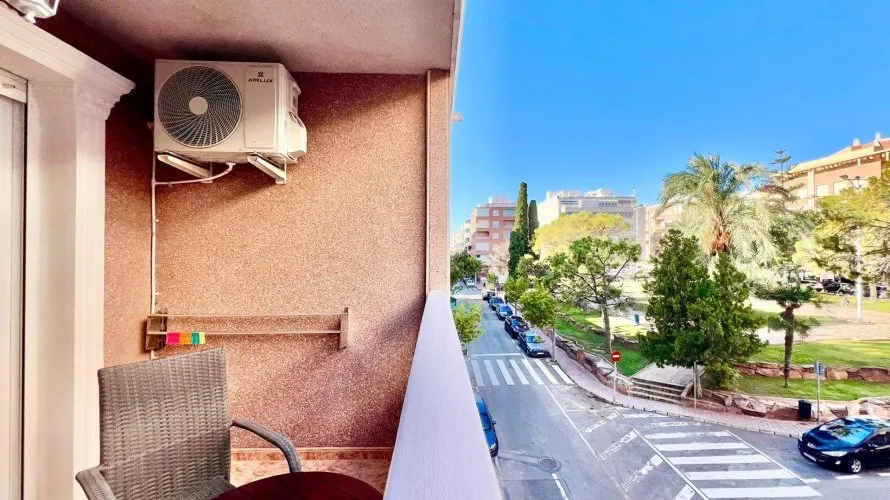 Apartamento de 2 dormitorios en Torrevieja, España No. 1751 № 15