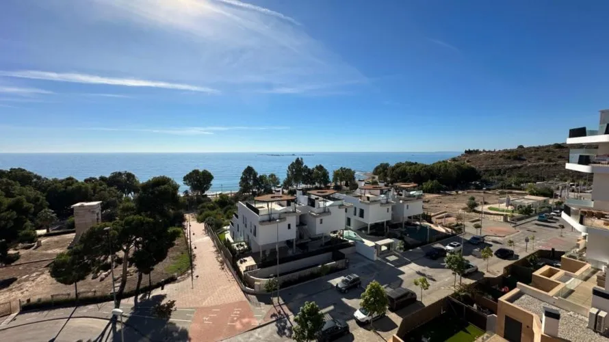 Ático de 3 dormitorios en Villajoyosa, España No. 1229 № 1