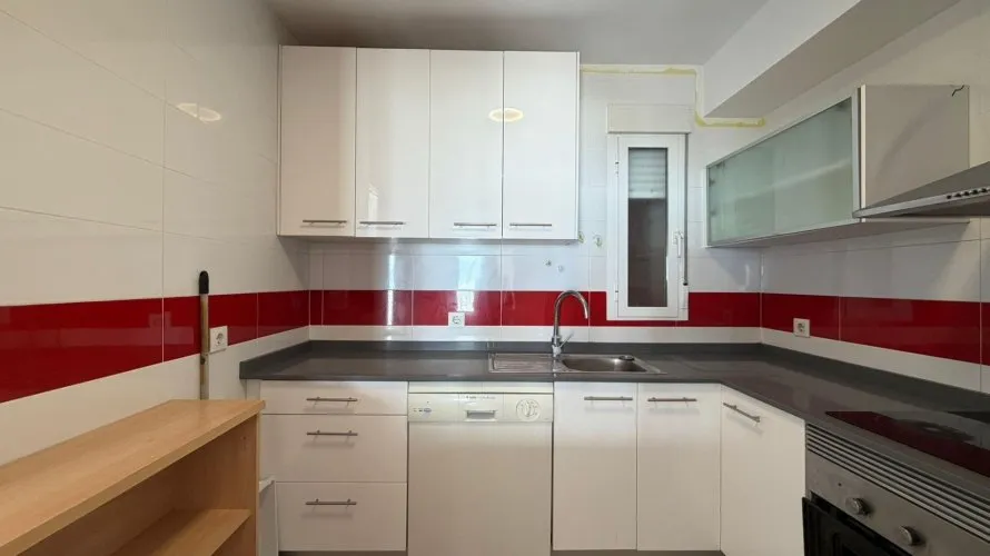 Apartamento de 4 dormitorios en Torrevieja, España No. 1628 № 5