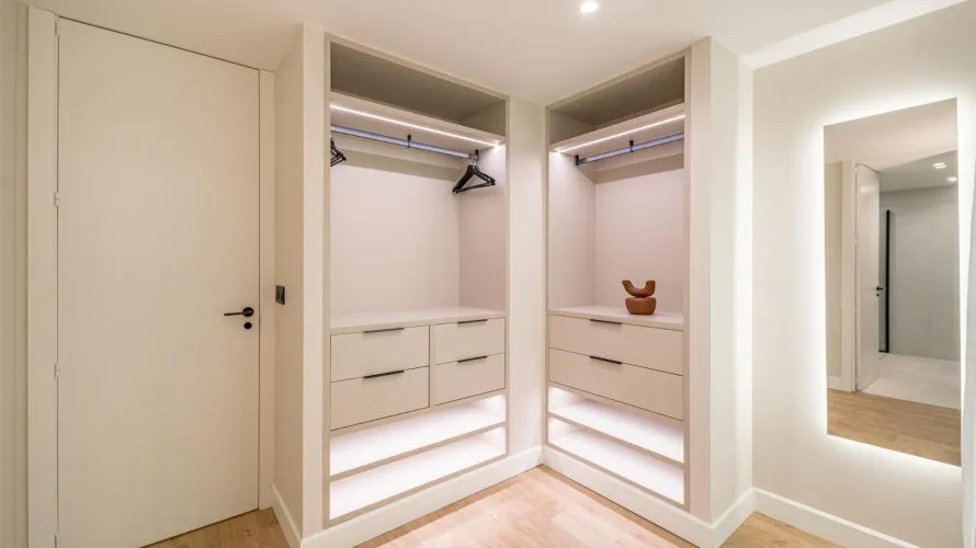 Apartamento de 2 dormitorios en Madrid, España No. 1379 № 5