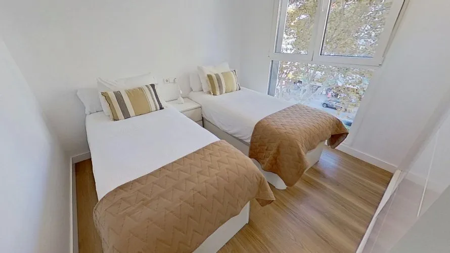 Apartamento de 2 dormitorios en Benidorm, España No. 1145 № 22