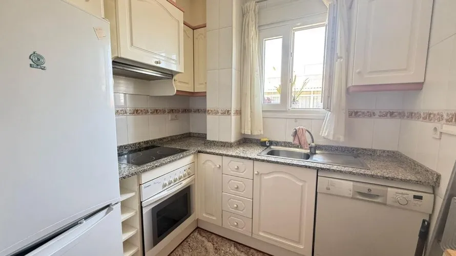 Ático de 2 dormitorios en Torrevieja, España No. 1753 № 8