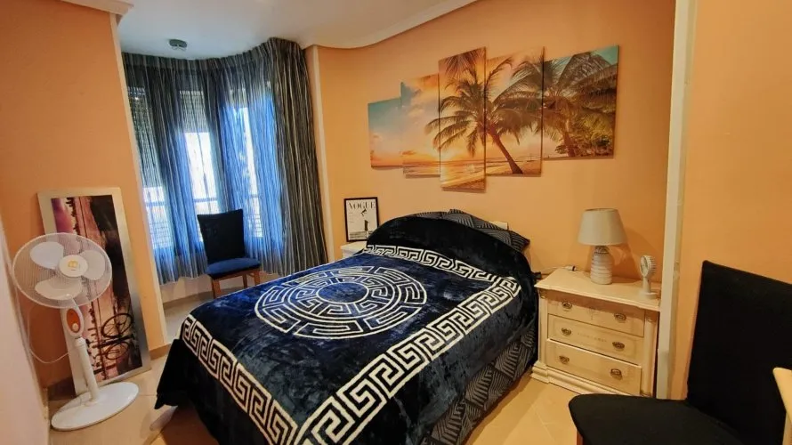 Apartamento de 2 dormitorios en Benidorm, España No. 1125 № 6