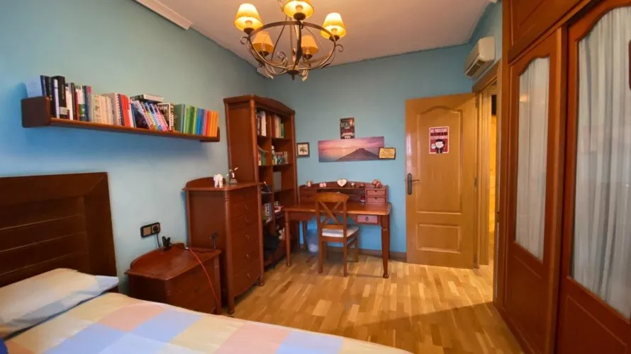 Apartamento de 4 dormitorios en Alicante, España No. 1416 № 25