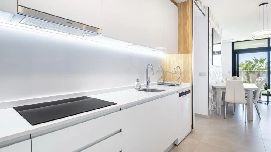 Apartamento de 2 dormitorios en Benidorm, España No. 1142 № 16