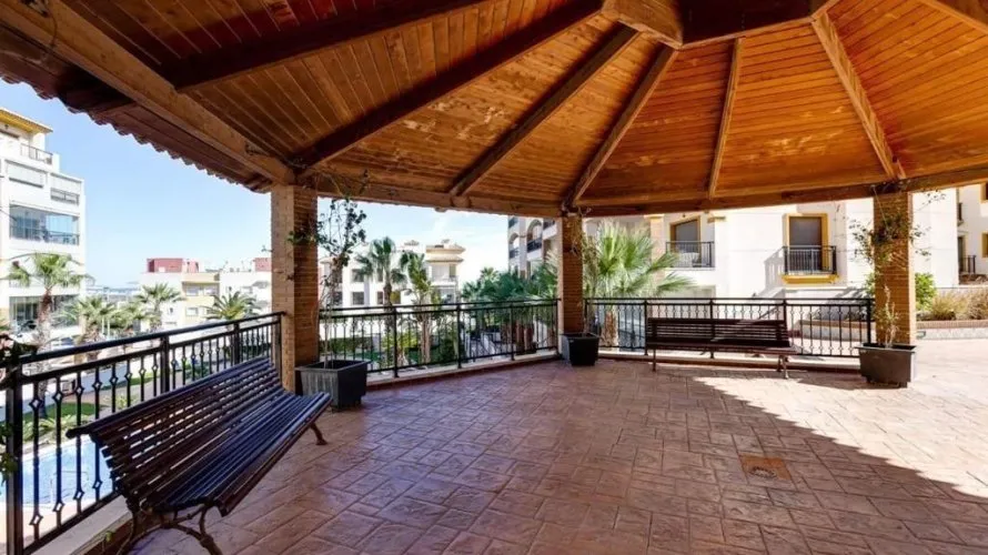 Apartamento de 3 dormitorios en Guardamar del Segura, España No. 1378 № 17