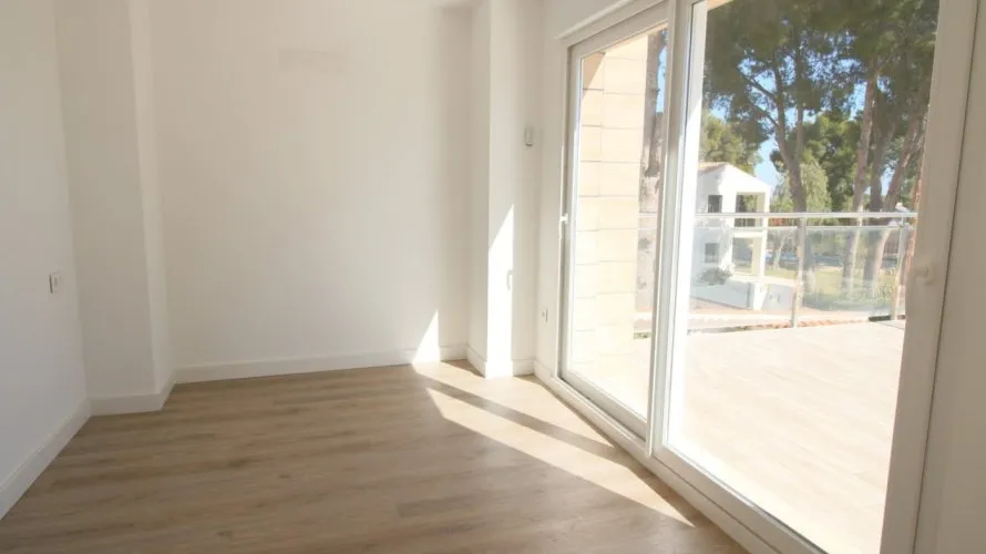 Apartamento de 4 dormitorios en La Torre, España No. 1198 № 17
