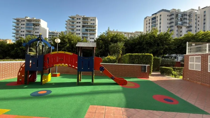 Apartamento de 2 dormitorios en Villajoyosa, España No. 1698 № 25