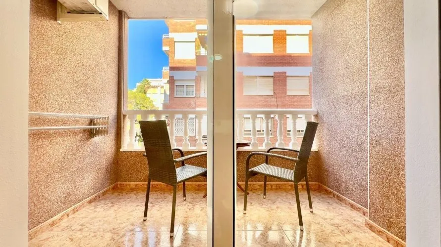 Apartamento de 2 dormitorios en Torrevieja, España No. 1751 № 14