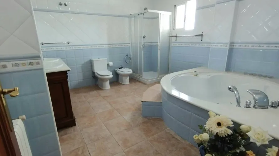 Apartamento de 6 dormitorios en Torrevieja, España No. 1512 № 12