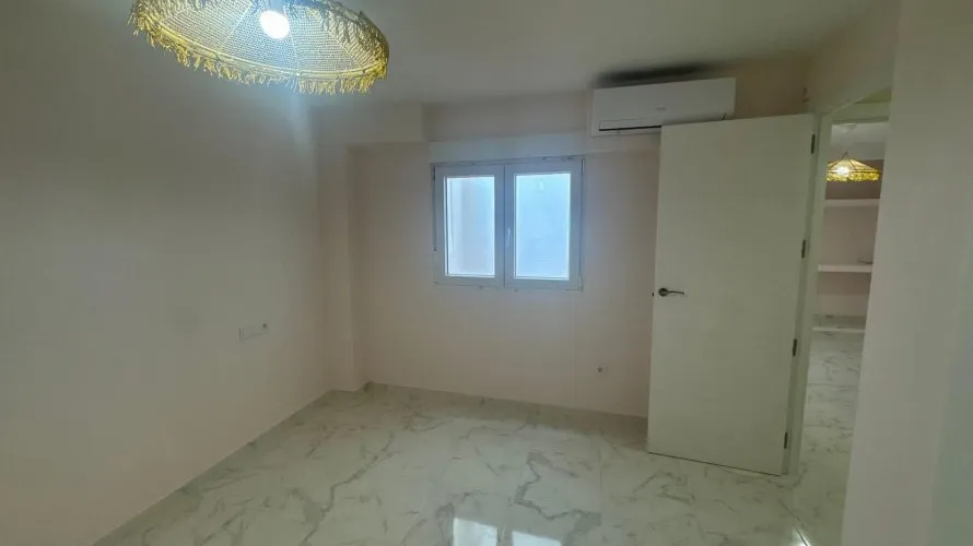 Apartamento de 111m² en Torrevieja, España No. 1637 № 2