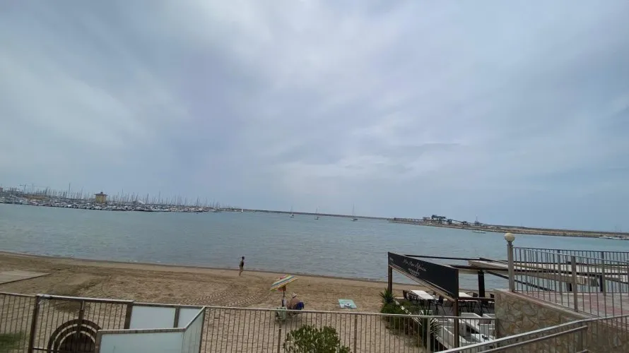 Apartamento de 3 dormitorios en Torrevieja, España No. 1094 № 17