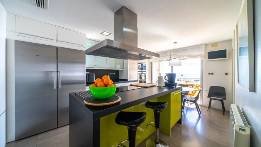 Apartamento de 4 dormitorios en Villajoyosa, España No. 1645 № 3