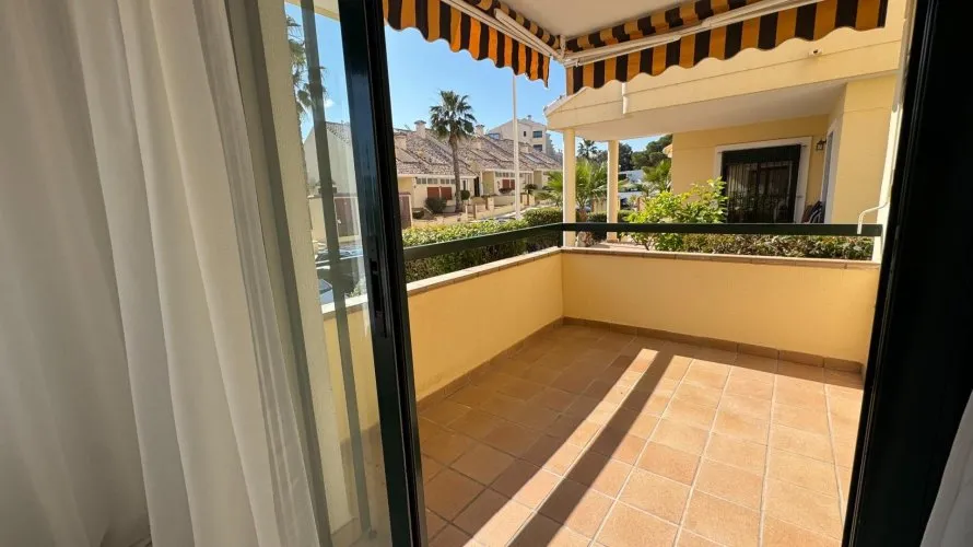Apartamento de 2 dormitorios en Alicante, España No. 1675 № 15