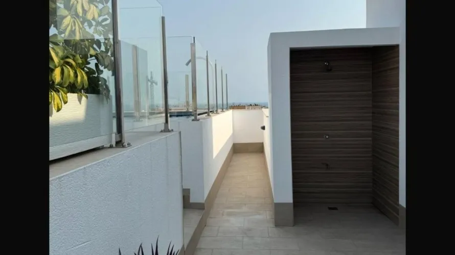 Apartamento de 1 dormitorio en Torrevieja, España No. 1703 № 7