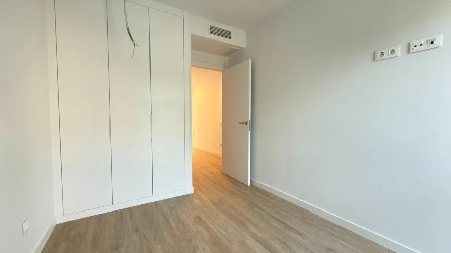 Apartamento de 3 dormitorios en Alicante, España No. 1729 № 11