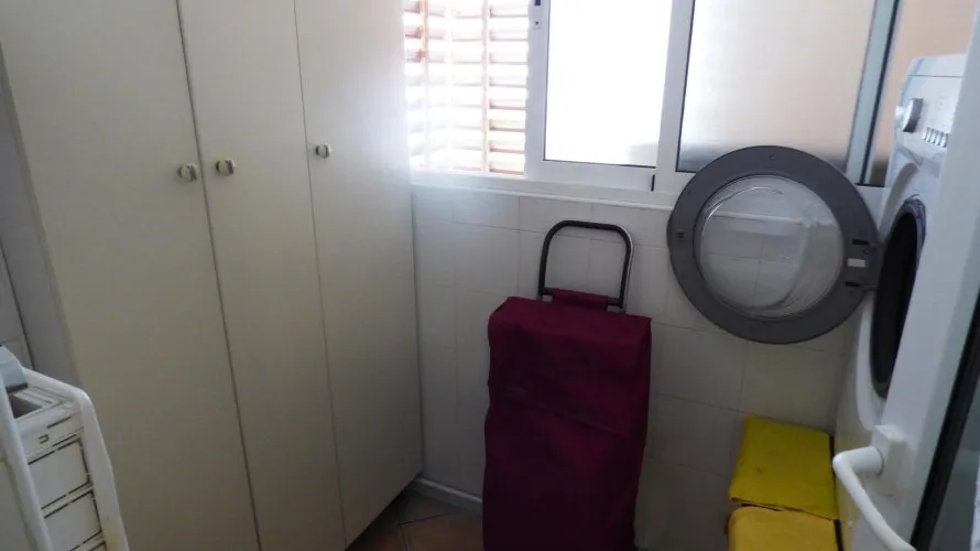 Apartamento de 3 dormitorios en Alicante, España No. 1730 № 26