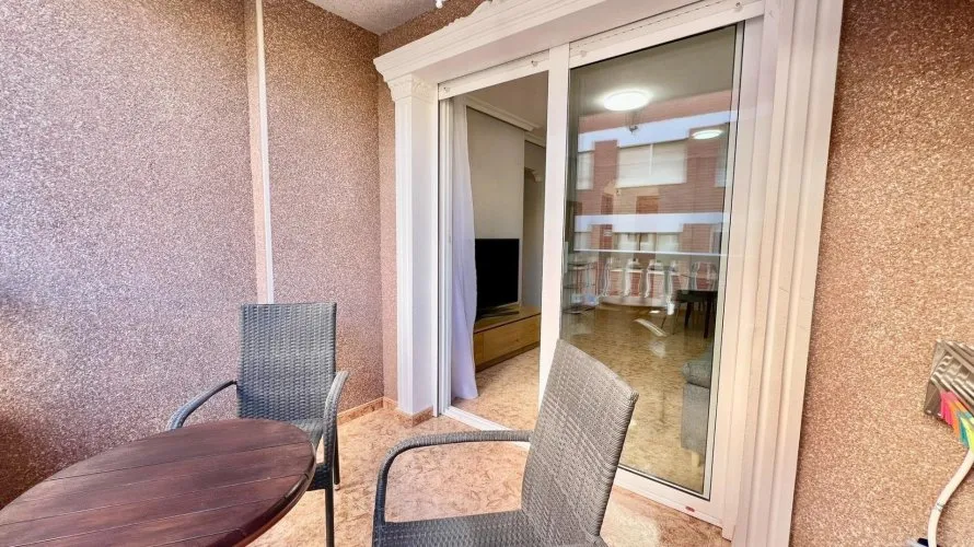 Apartamento de 2 dormitorios en Torrevieja, España No. 1751 № 18