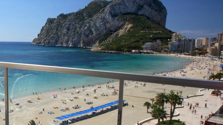 Apartamento de 3 dormitorios en Calpe, España No. 1238 № 1