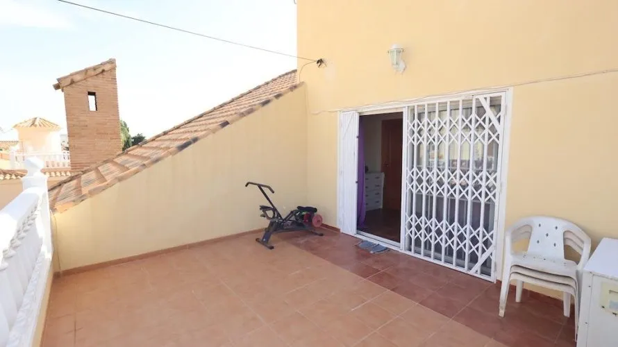 Apartamento de 4 dormitorios en Playa Flamenca II, España No. 1376 № 4