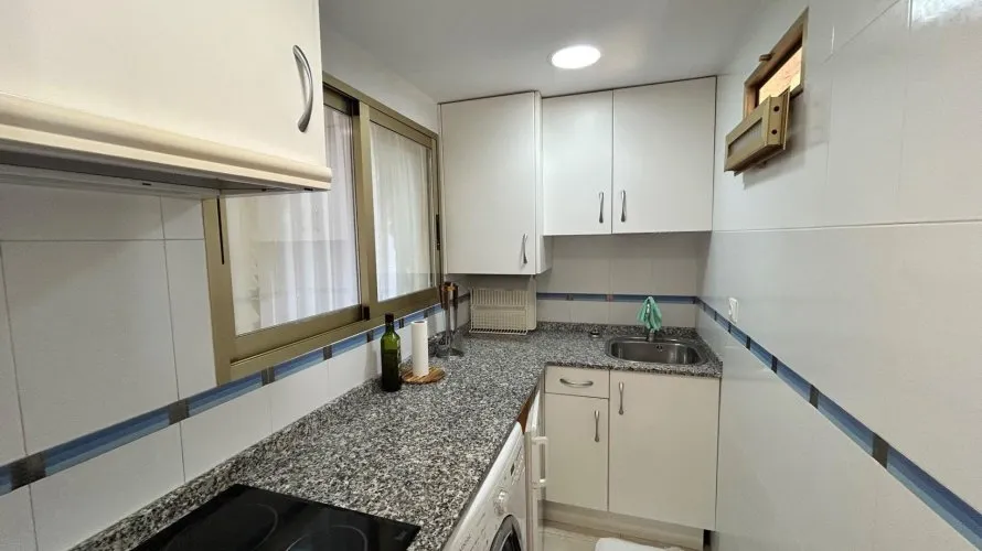 Apartamento de 1 dormitorio en Benidorm, España No. 1758 № 24