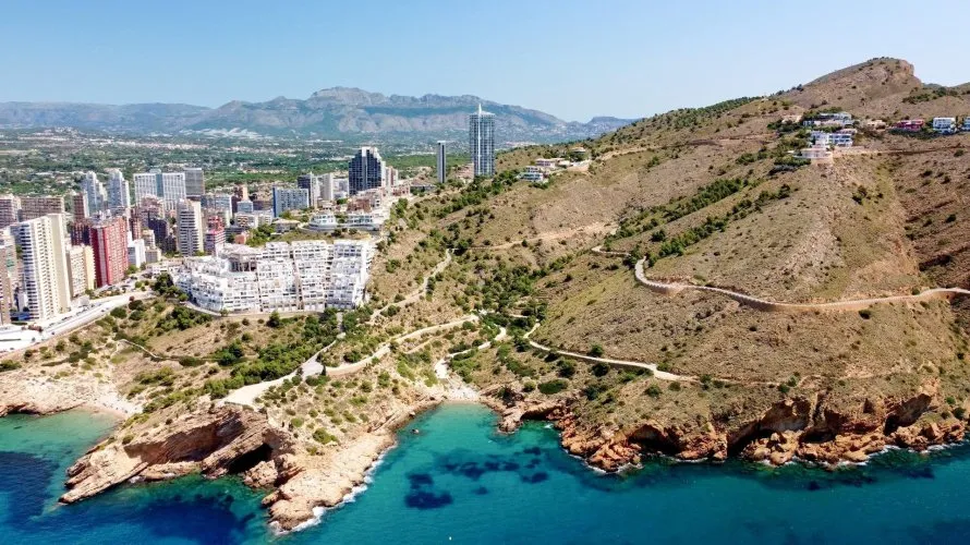 Apartamento de 4 dormitorios en Benidorm, España No. 1279 № 27