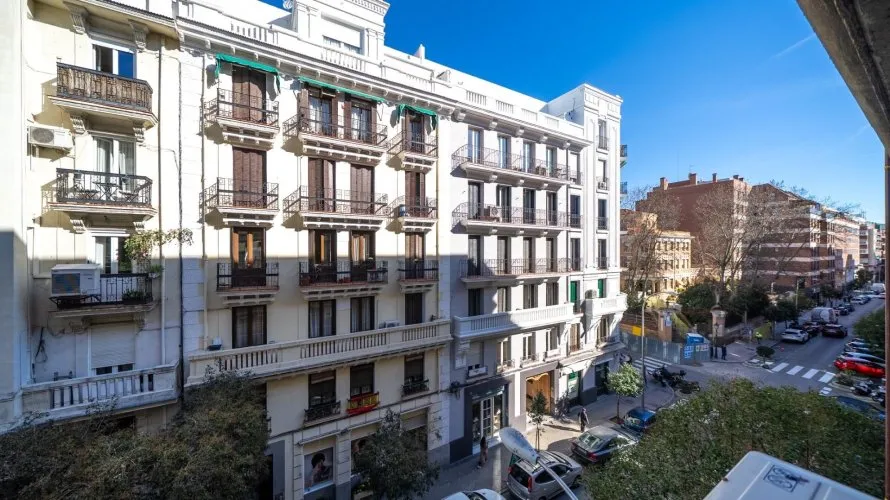 Apartamento de 3 dormitorios en Madrid, España No. 1617 № 21