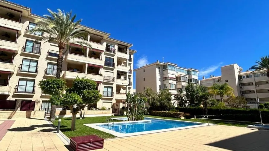 Apartamento de 80m² en Albir, España No. 1360 № 1