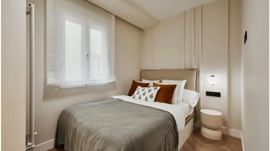 Apartamento de 3 dormitorios en Madrid, España No. 1490 № 8