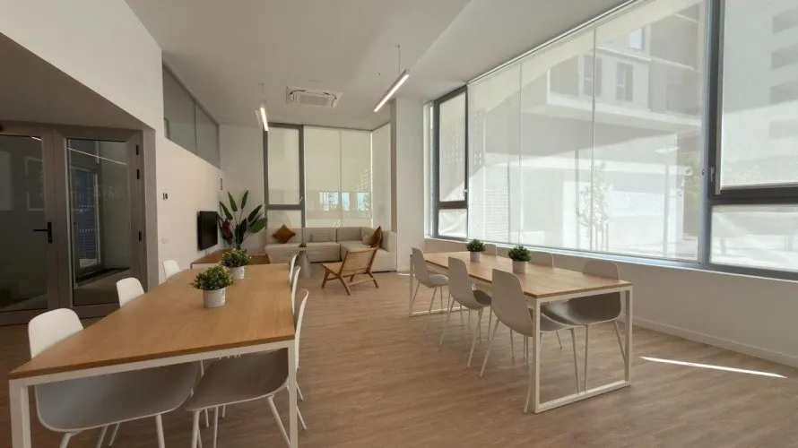 Apartamento de 3 dormitorios en Alicante, España No. 1729 № 4