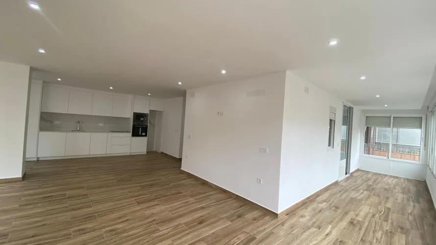 Apartamento de 3 dormitorios en Torrevieja, España No. 1094 № 2