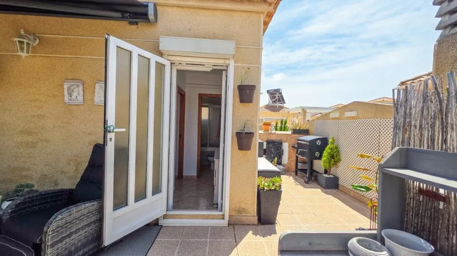Apartamento de 70m² en Los Balcones, España No. 1774 № 17