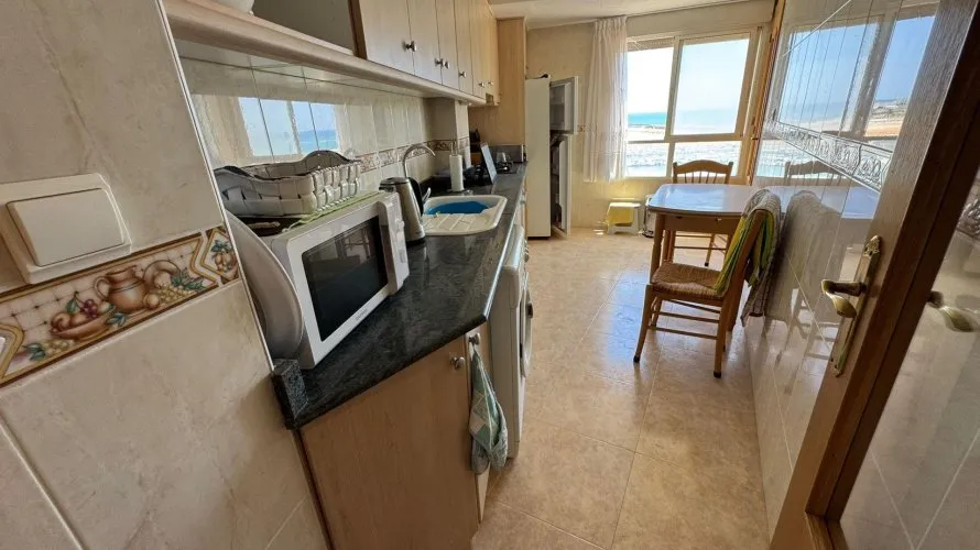 Apartamento de 3 dormitorios en Torrevieja, España No. 1484 № 10