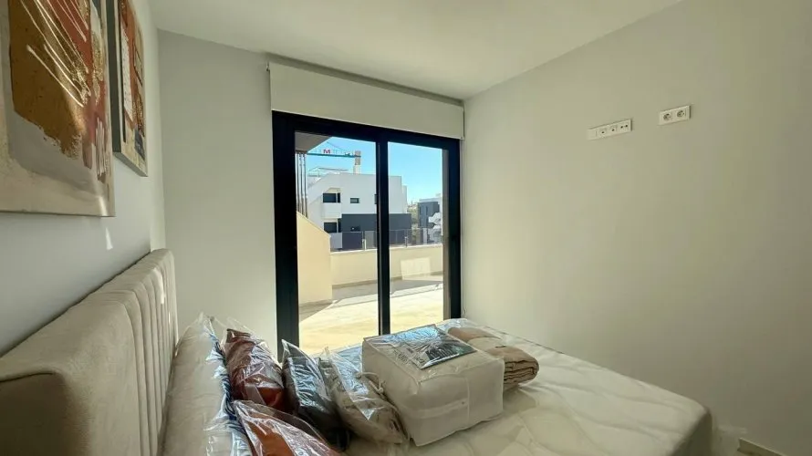 Ático de 2 dormitorios en Torrevieja, España No. 1610 № 26