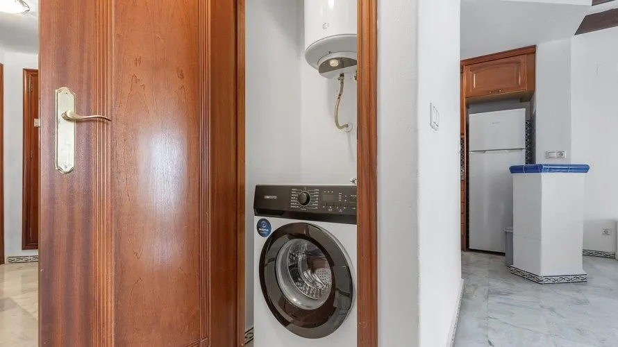 Apartamento de 2 dormitorios en Torrevieja, España No. 1749 № 19